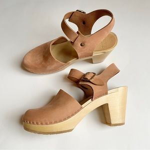 Bryr Emma Closed Toe Clog in Clay